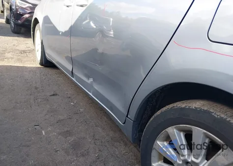 2011 Toyota Sienna Le from USA, damaged, VIN 5TDJK3DCXBS013973